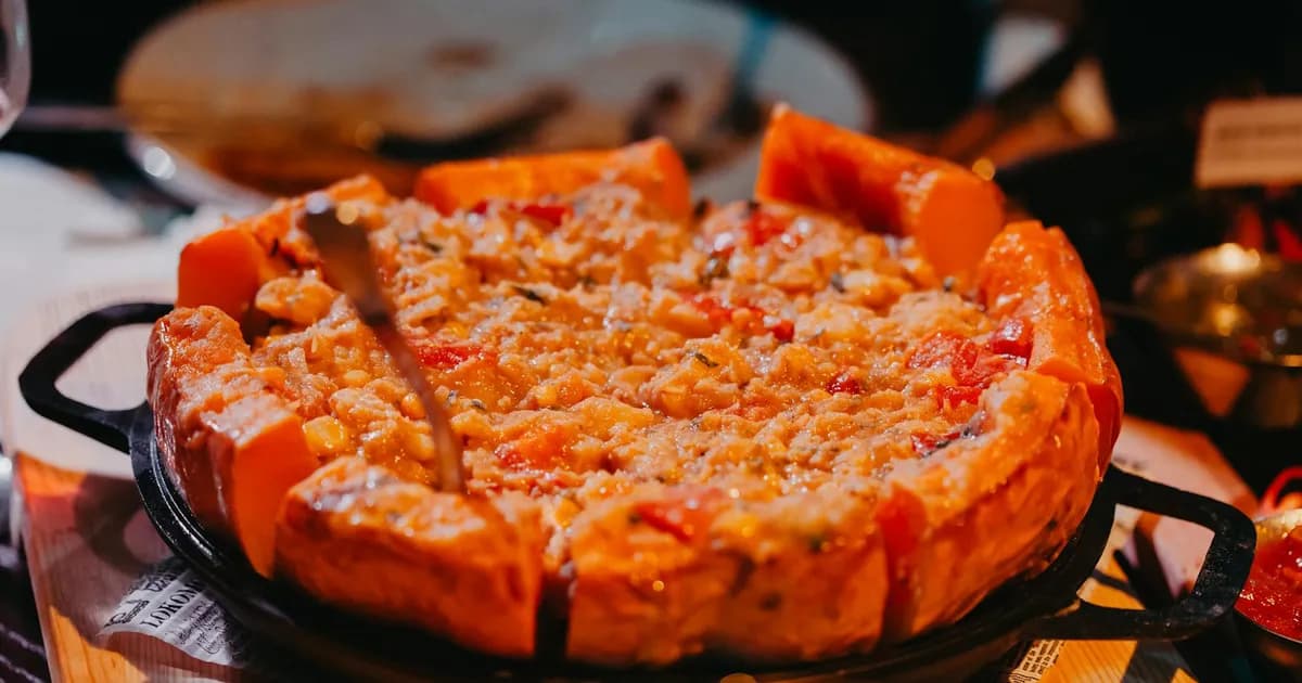 Chicago deep dish pizza